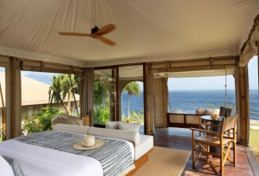 ARNA Suites and Ocean Lounge